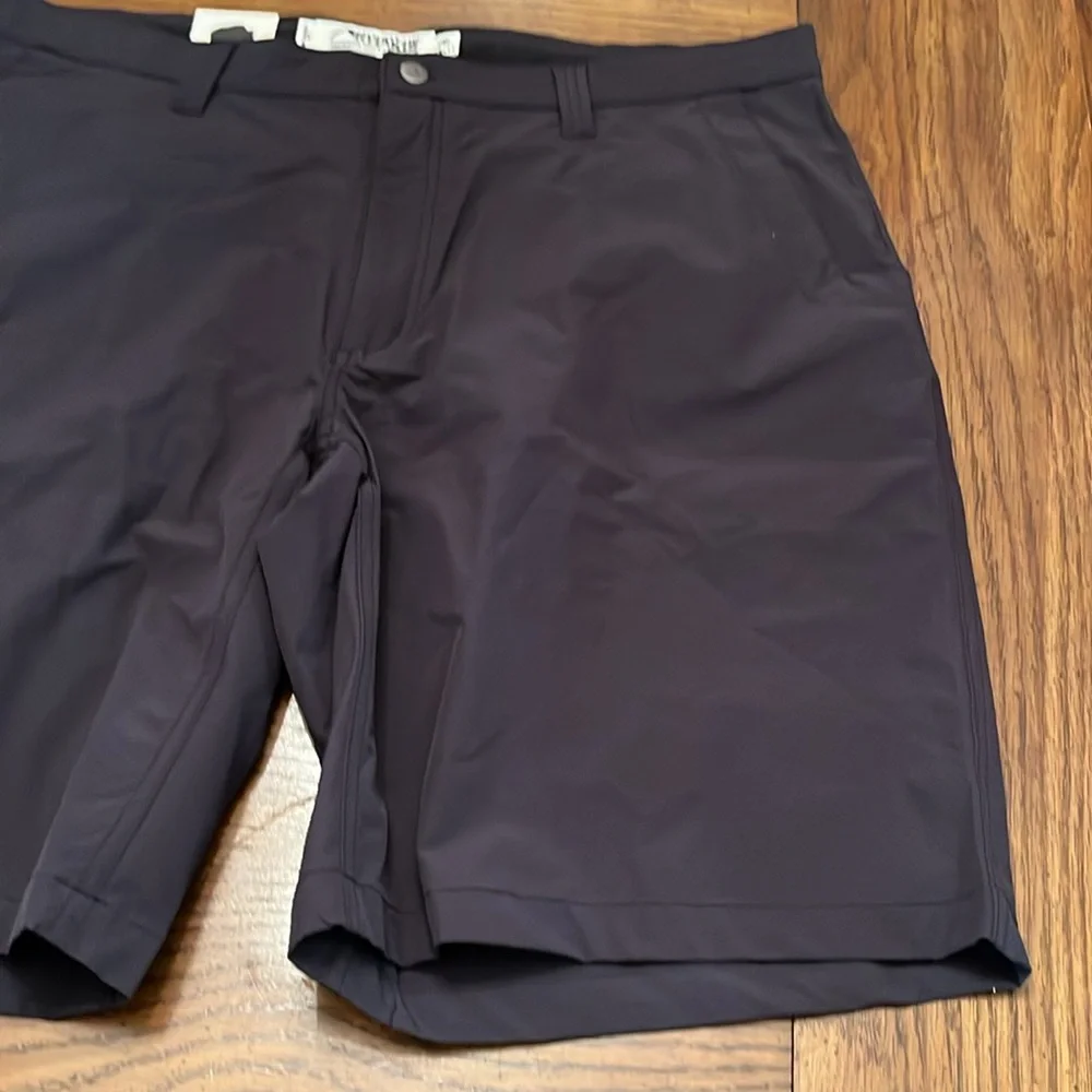 Mountain Khakis shorts,‎ size 42, NWT